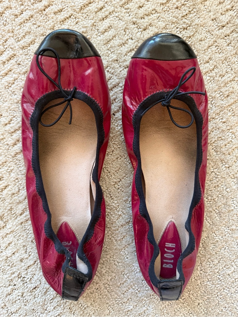 Bloch Burgundy Red Patent Leather Ballet Flats Black Cap Toe EU 39.5